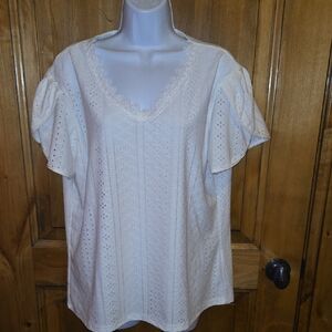 Elegant White Lace Women's Top